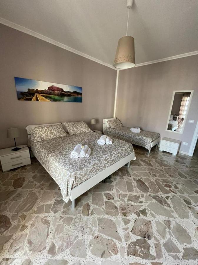 B&B Dea Cefalù Buitenkant foto